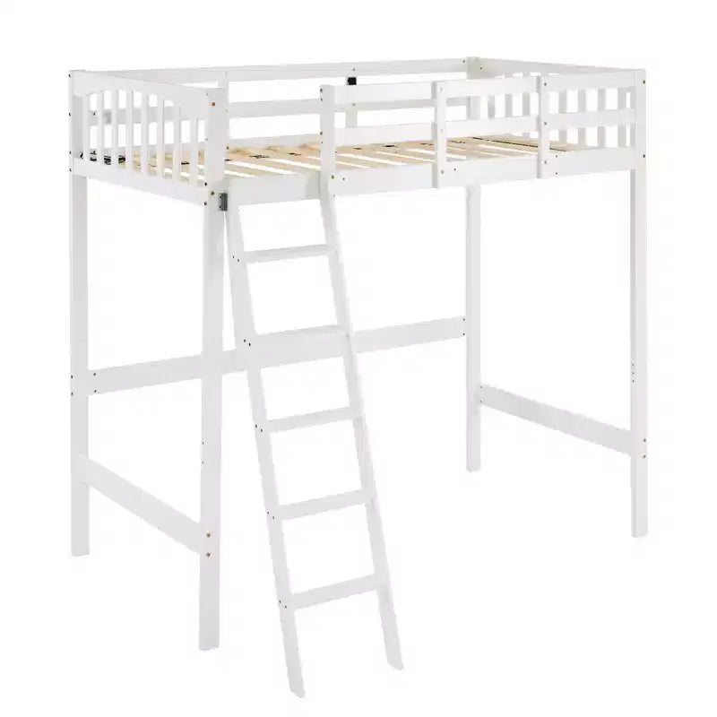 Letto a soppalco matrimoniale in legno con stazione di ricarica e LED, pioli piatti, sponda di protezione da 15", nessuna necessità di rete, bianco