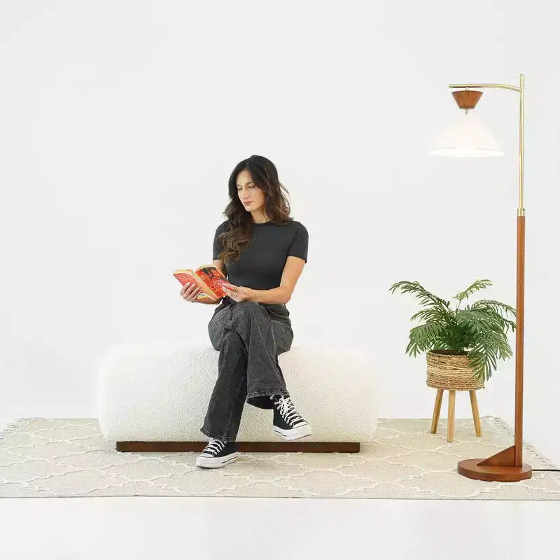 Panca pouf morbida in bouclé | Metà secolo moderno, per fondo letto o soggiorno, avorio