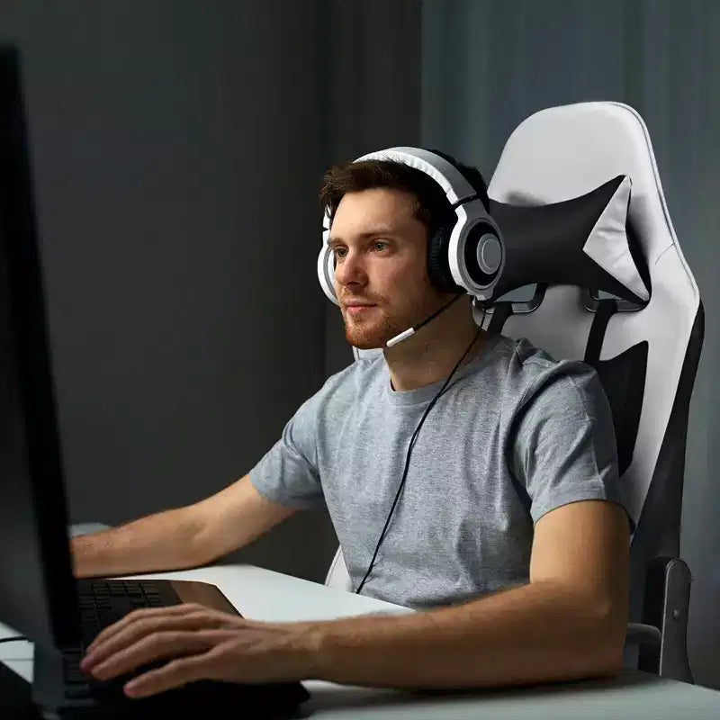 Sedia da gaming massaggiante, sedia da ufficio reclinabile con poggiapiedi, bianca
